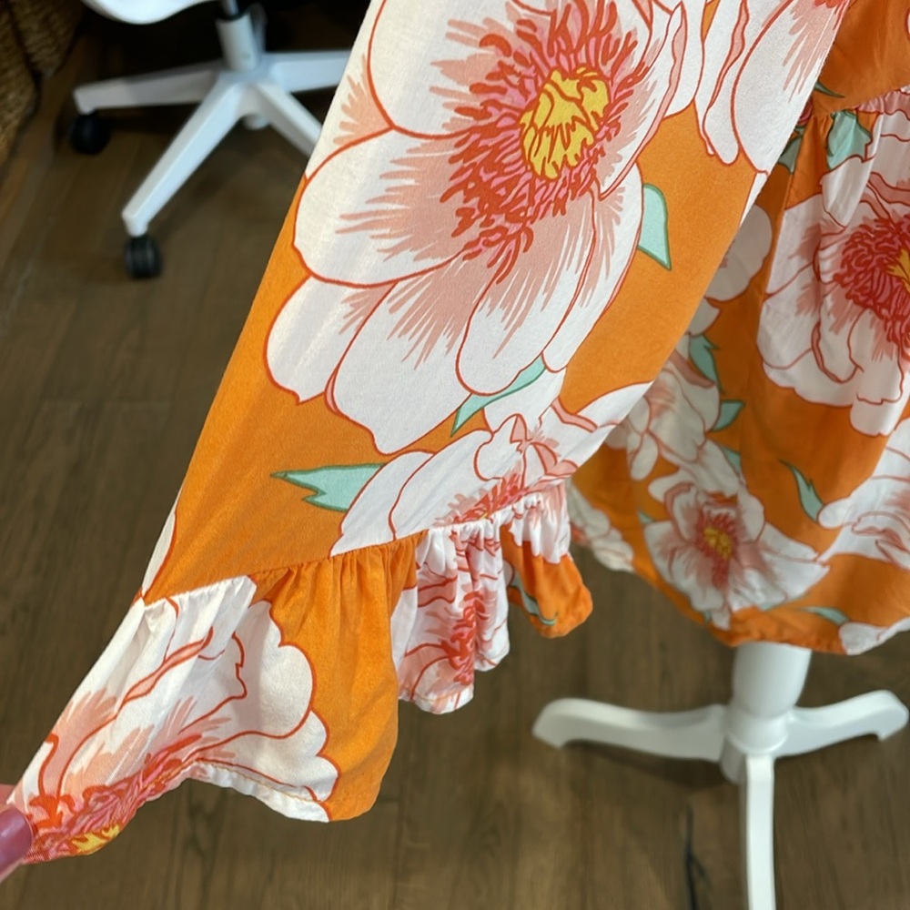 C&C California Orange Pink Floral V-Neck Tunic Blouse Elbow Length Sleeve Medium - Picture 5 of 8